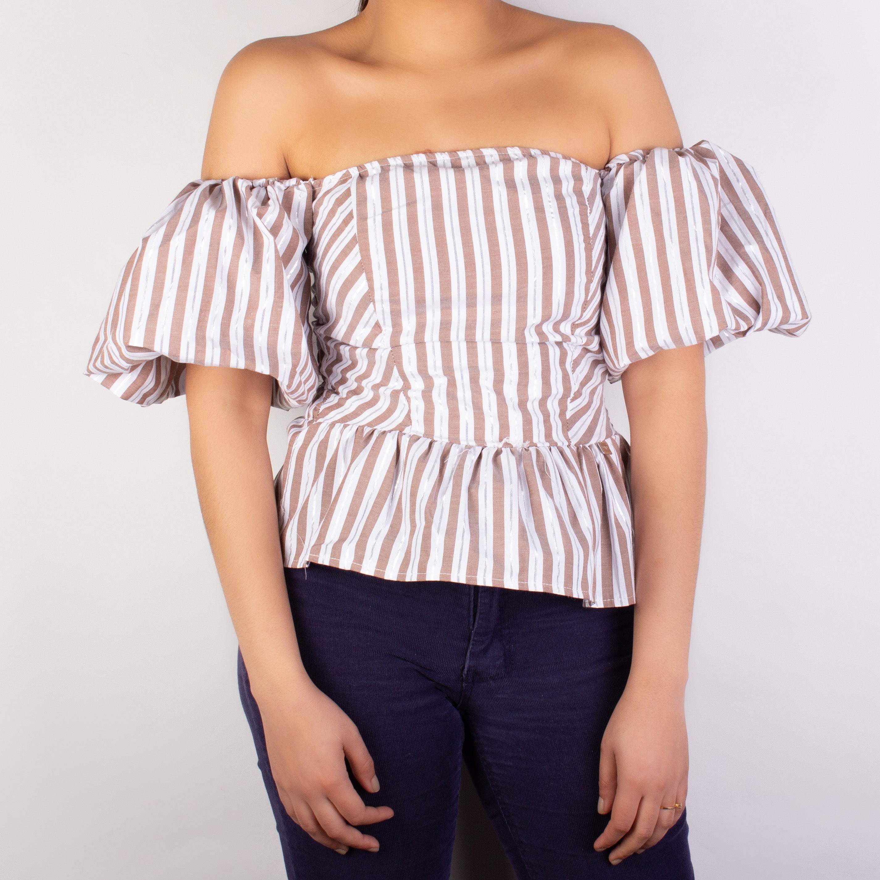 blusa off shoulder blanca